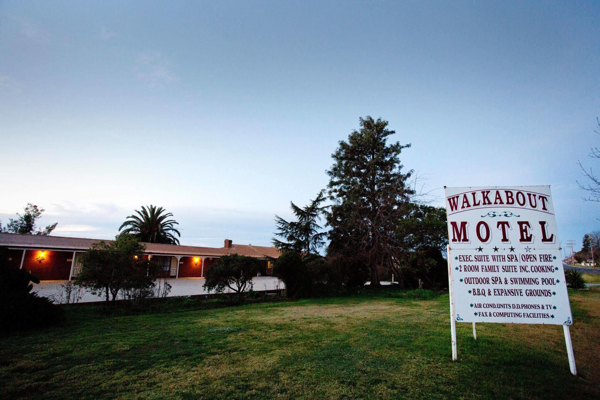 Walkabout Motel Rutherglen Exterior photo